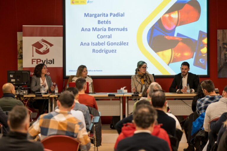 Cómo ser Profesor de Autoescuela en España en 2026: Guía y Requisitos